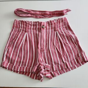American Eagle White & Red Stripped Shorts Size 4